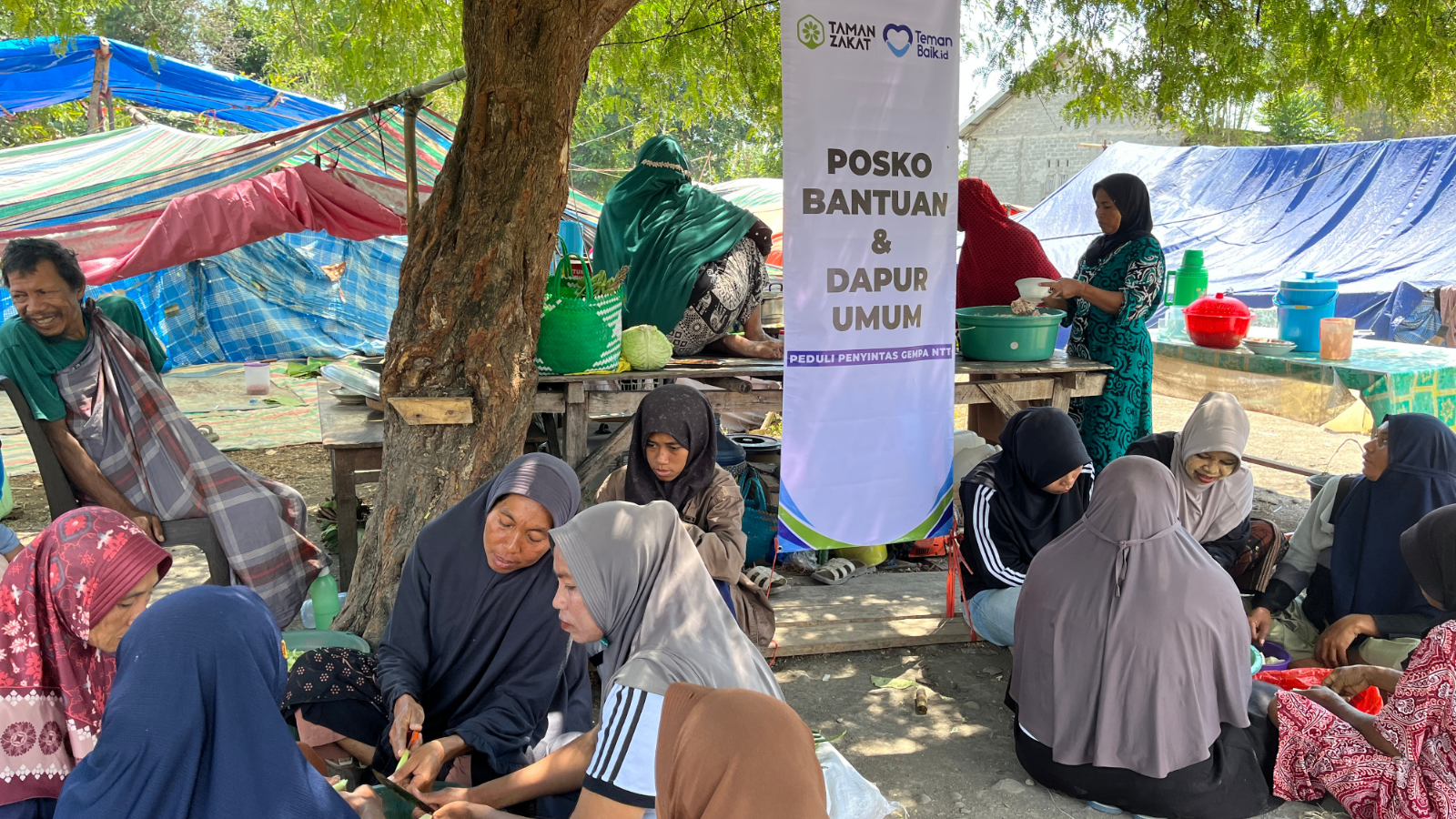 Momen Masak dan Makan Bersama Penyintas Gempa